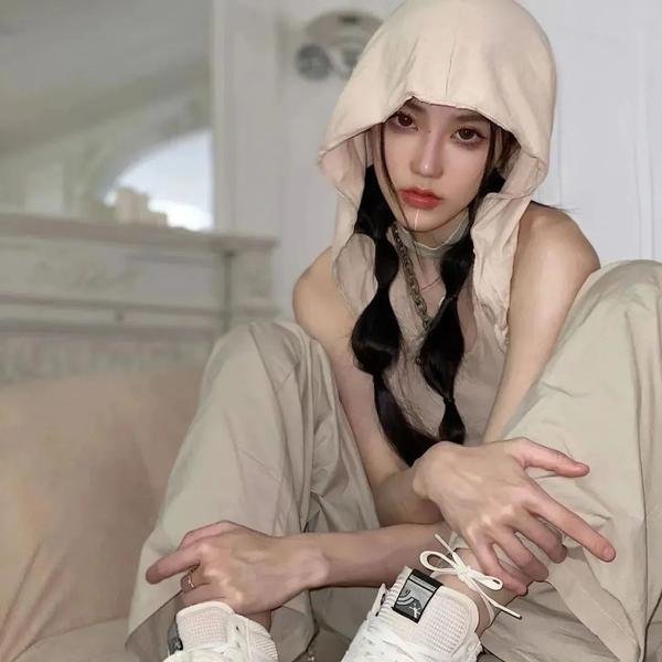 美女和液体人
